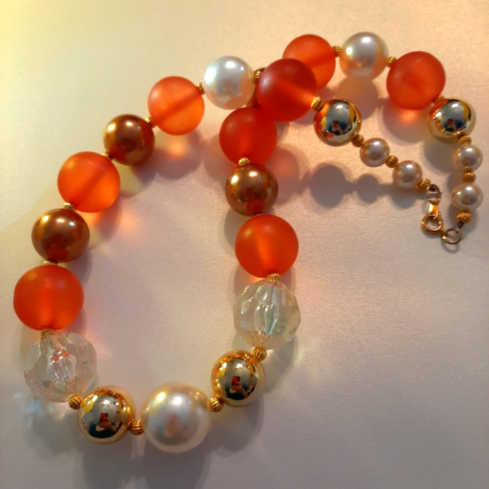 Holiday Red Pearl Gold Clear Bubble Gum Adult And Kids Beaded Necklace New